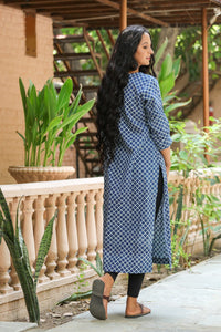 Indigo Checks Print Straight Kurti