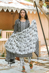Black & white Sanganeri Print Suit Set