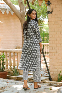 Black & White Triangle Block Print Suit Set
