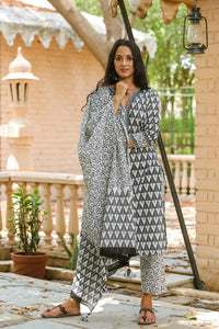 Black & White Triangle Block Print Suit Set