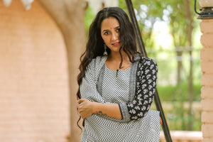 Black & White Butti Print Suit set