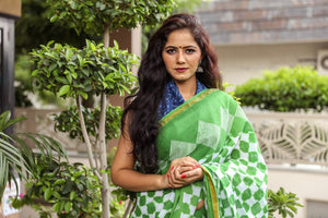 Green Geometric Block Print Mul Cotton Saree with Blouse Piece