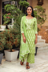 Green Discharge Tree Butti Print Cotton Suit Set