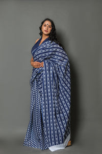 Blue Geometric Print Cotton Saree with Blouse Piece