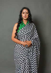 Black Zikzak Printed Cotton Saree with Blouse Piece