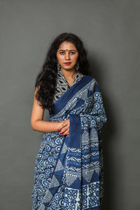 Blue Block Butti Print Cotton Saree with Blouse Piece