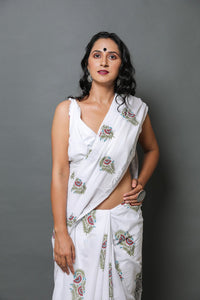 White Hand Block Butta Print Mul Cotton Saree with Blouse Piece