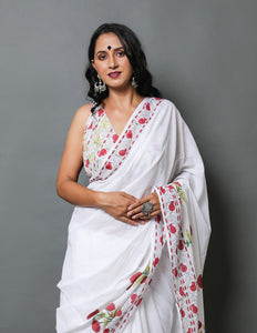 White Mughal Hand Block Butta Print Mul Cotton Saree with Blouse Piece