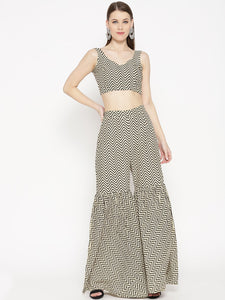 Beige Zik-zak Print Twin Set